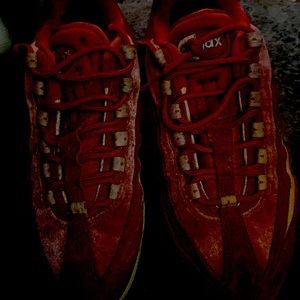 They have been wearing once, and they’re air maxes